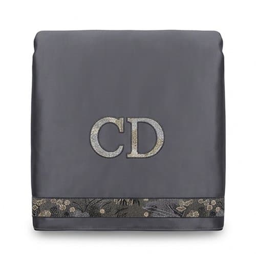 디올 CD 로고 자수 담요
